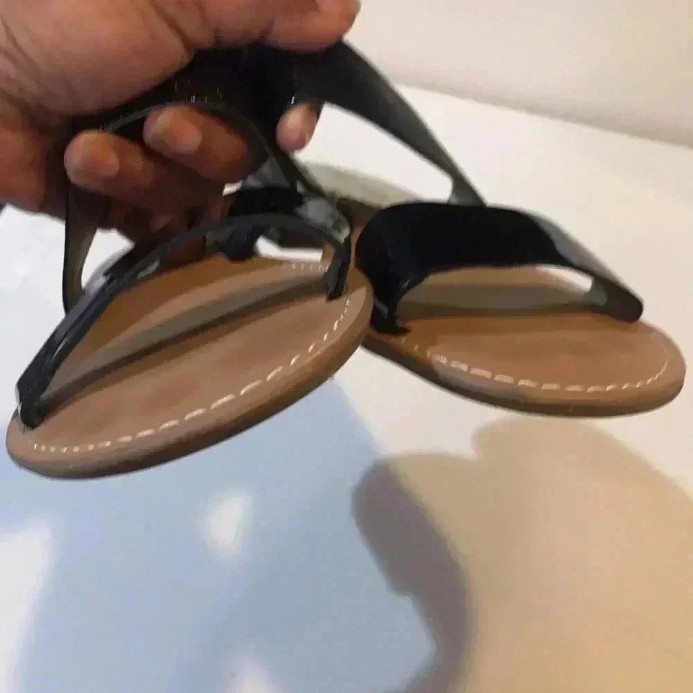 Sam & Libby Black Slip On Sandals with Faux Patent Leather Strap-Size 7.5